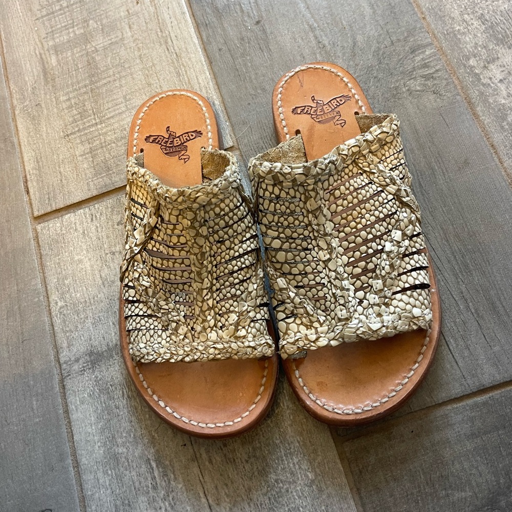 Willow Sandals SZ 6